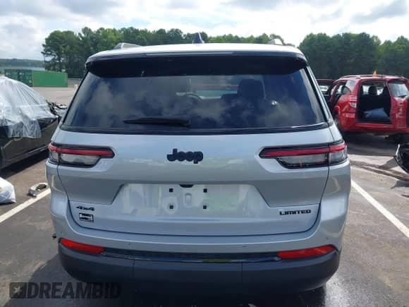 2024 Jeep Grand Cherokee Limited with VIN 1C4RJKBG1R8593375, listed as a IAAI auction lot 43041236 with 8,584 mi miles and . Bid and sale history available at DreamBid. Image 17.