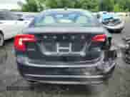 2017 Volvo S60 Inscription Platinum с VIN LYV402TM6HB130732, выставлен на аукционе Copart как лот 62185665 с пробегом 62 451 миль миль и Списание • Salvage title. История ставок и продаж доступна на DreamBid. Изображение 6.