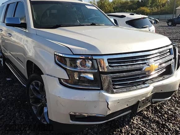 2015 Chevrolet Suburban LTZ with VIN 1GNSKKKC7FR727380, listed as a Copart auction lot 81000855 with 151,576 mi miles and Salvage title. Bid and sale history available at DreamBid. Image 14.