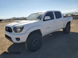 2013 Toyota Tacoma z VIN 5TFLU4EN4DX079294, wystawiony jako Copart lot #71133545 z przebiegiem 152 398 mil mil oraz Szkoda całkowita • Salvage title. Historia ofert i sprzedaży dostępna na DreamBid. Obrazek 1.