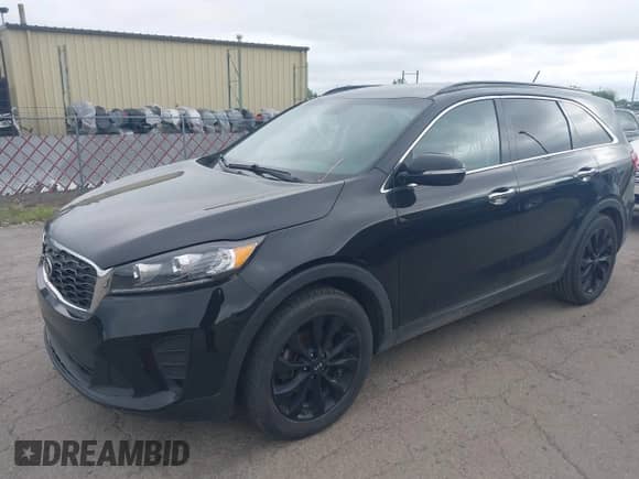 2019 Kia Sorento LX с VIN 5XYPG4A56KG598555, выставлен на аукционе IAAI как лот 42304108 с пробегом 101 767 миль миль и . История ставок и продаж доступна на DreamBid. Изображение 2.
