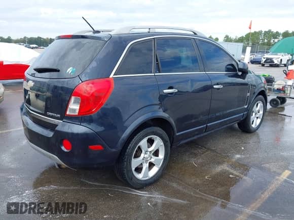 2014 Chevrolet Captiva Sport LTZ with VIN 3GNAL4EK4ES679646, listed as a IAAI auction lot 43320949 with 209,485 mi miles and . Bid and sale history available at DreamBid. Image 4.
