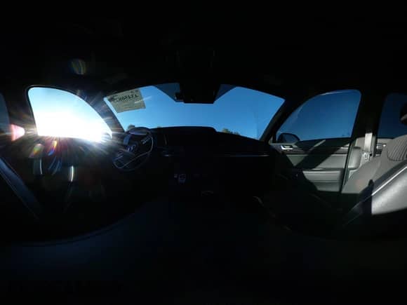 2024 Hyundai Palisade Calligraphy z VIN KM8R7DGE2RU722731, wystawiony jako IAAI lot #43450823 z przebiegiem 28 606 mil mil oraz . Historia ofert i sprzedaży dostępna na DreamBid. Obrazek 18.