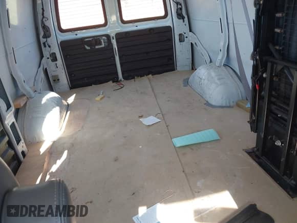 2008 Chevrolet City Express Cargo с VIN 1GCFH154X81217811, выставлен на аукционе IAAI как лот 42255639 с пробегом 198 721 миль миль и . История ставок и продаж доступна на DreamBid. Изображение 8.
