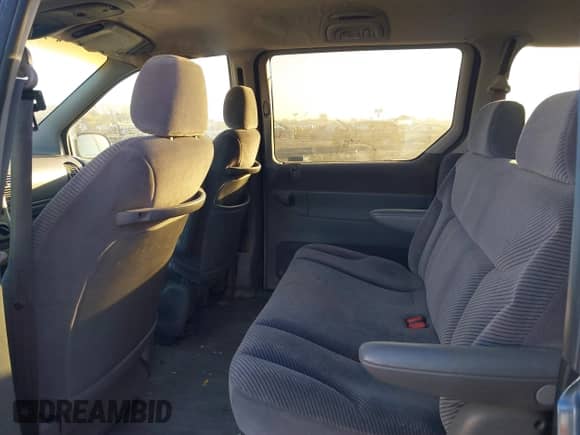 1996 Dodge Grand Caravan with VIN 1B4GP54R9TB328555, listed as a IAAI auction lot 40770123 with 184,323 mi miles and . Bid and sale history available at DreamBid. Image 8.