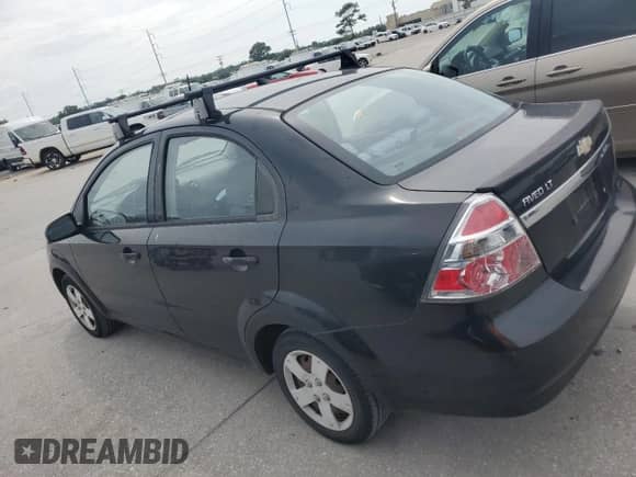 2010 Chevrolet Aveo 1LT z VIN KL1TD5DE8AB051439, wystawiony jako Copart lot #66168165 z przebiegiem 51 605 mil mil oraz Czysty tytuł • Clean title. Historia ofert i sprzedaży dostępna na DreamBid. Obrazek 2.