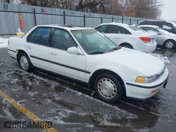 1992 Honda Accord с VIN 1HGCB7674NA012109, выставлен на аукционе IAAI как лот 41637981 с пробегом 234 361 миль миль и . История ставок и продаж доступна на DreamBid. Изображение 1.