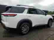 2025 Nissan Pathfinder SV с VIN 5N1DR3BA8SC236939, выставлен на аукционе Copart как лот 68914785 с пробегом 11 613 миль миль и Чистый • Clean title. История ставок и продаж доступна на DreamBid. Изображение 3.