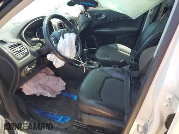2019 Jeep Compass Altitude with VIN 3C4NJCBB6KT743089, listed as a Copart auction lot 67261755 with 121,210 mi miles and Salvage title. Bid and sale history available at DreamBid. Image 7.
