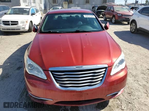 2014 Chrysler 200 LX с VIN 1C3CCBAB3EN208744, выставлен на аукционе Copart как лот 69852345 с пробегом 181 703 миль миль и Чистый • Clean title. История ставок и продаж доступна на DreamBid. Изображение 5.