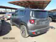 2017 Jeep Renegade Latitude z VIN ZACCJABB5HPF45504, wystawiony jako IAAI lot #42486270 z przebiegiem 67 610 mil mil oraz . Historia ofert i sprzedaży dostępna na DreamBid. Obrazek 3.