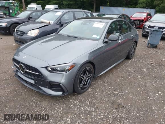 2024 Mercedes-Benz C 300 с VIN W1KAF4HB5RR187556, выставлен на аукционе IAAI как лот 43009025 с пробегом 8 882 миль миль и . История ставок и продаж доступна на DreamBid. Изображение 2.