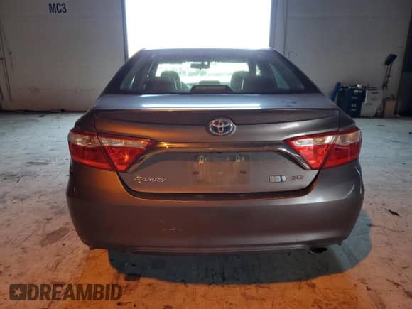 2017 Toyota Camry Hybrid LE z VIN 4T1BD1FK8HU214858, wystawiony jako Copart lot #81819275 z przebiegiem 242 434 mil mil oraz Szkoda całkowita • Salvage title. Historia ofert i sprzedaży dostępna na DreamBid. Obrazek 6.