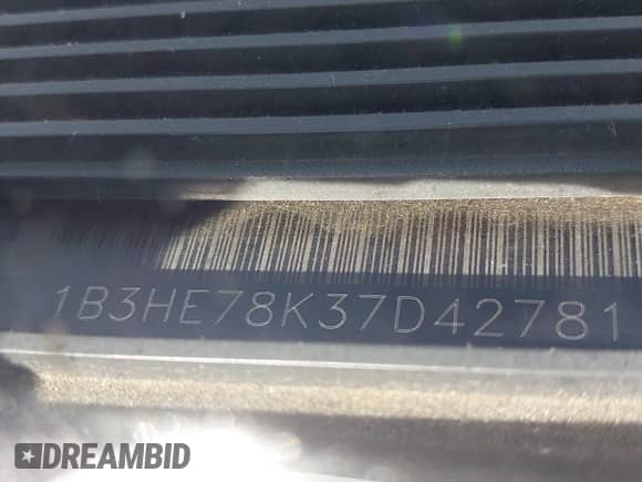 2007 Dodge Caliber R/T with VIN 1B3HE78K37D427812, listed as a IAAI auction lot 42521362 with 154,826 mi miles and . Bid and sale history available at DreamBid. Image 14.