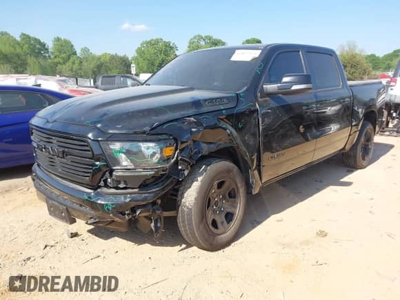 2021 Ram 1500 Big Horn с VIN 1C6RREFT1MN769814, выставлен на аукционе IAAI как лот 42052424 с пробегом 71 958 миль миль и . История ставок и продаж доступна на DreamBid. Изображение 17.