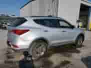 2017 Hyundai Santa Fe 2.4L z VIN 5XYZUDLB0HG407547, wystawiony jako Copart lot #80757665 z przebiegiem 151 075 mil mil oraz Czysty tytuł • Clean title. Historia ofert i sprzedaży dostępna na DreamBid. Obrazek 3.