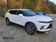 2025 Chevrolet Blazer LT with VIN 3GNKBCR48SS204025, listed as a Copart auction lot 90033275 with 8,776 mi miles and Salvage title. Bid and sale history available at DreamBid. Image 4.