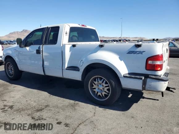 2005 Ford F-150 STX z VIN 1FTRX02W75KB65639, wystawiony jako Copart lot #82519815 z przebiegiem 151 351 mil mil oraz Szkoda całkowita • Salvage title. Historia ofert i sprzedaży dostępna na DreamBid. Obrazek 2.