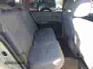 2006 Toyota Highlander Sport z VIN JTEEP21A860174584, wystawiony jako IAAI lot #43556676 z przebiegiem 187 394 mil mil oraz . Historia ofert i sprzedaży dostępna na DreamBid. Obrazek 8.