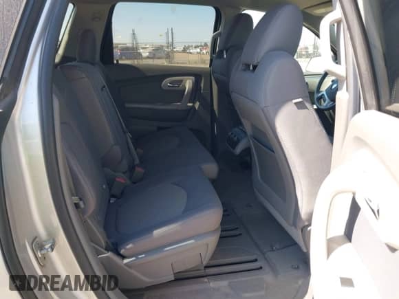 2010 Chevrolet Traverse LS z VIN 1GNLVEED7AS147646, wystawiony jako IAAI lot #42582484 z przebiegiem 58 809 mil mil oraz . Historia ofert i sprzedaży dostępna na DreamBid. Obrazek 8.