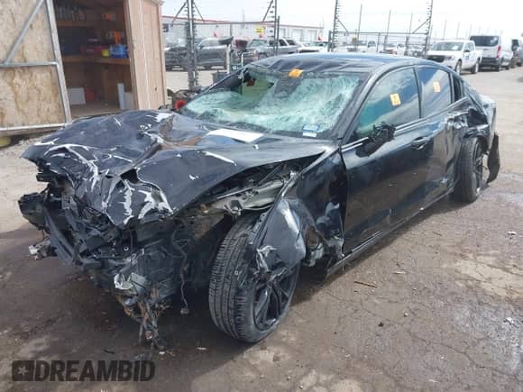 2024 Volvo S60 Plus Black Edition z VIN 7JRL12TH3RG282146, wystawiony jako IAAI lot #41623650 z przebiegiem Nie podano mil oraz . Historia ofert i sprzedaży dostępna na DreamBid. Obrazek 2.