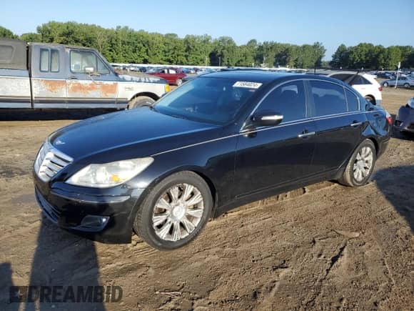 2009 Hyundai Genesis with VIN KMHGC46E09U054187, listed as a Copart auction lot 71584024 with 325,244 mi miles and Salvage title. Bid and sale history available at DreamBid. Image 1.