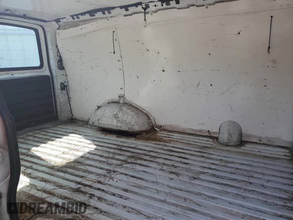 2006 Chevrolet Express Cargo with VIN 1GCFG15X961149608, listed as a Copart auction lot 54904375 with 196,051 mi miles and Salvage title. Bid and sale history available at DreamBid. Image 11.