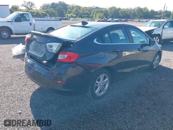2017 Chevrolet Cruze LT с VIN 1G1BE5SM2H7139307, выставлен на аукционе IAAI как лот 43068630 с пробегом 143 243 миль миль и . История ставок и продаж доступна на DreamBid. Изображение 4.