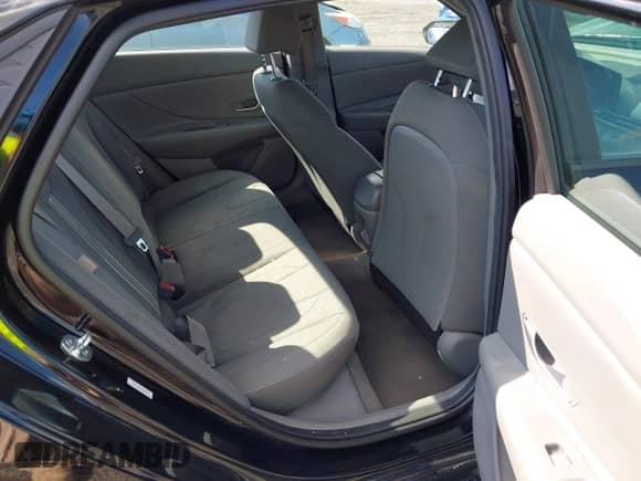 2024 Hyundai Elantra SEL z VIN KMHLM4DG1RU682016, wystawiony jako IAAI lot #43312752 z przebiegiem 31 676 mil mil oraz . Historia ofert i sprzedaży dostępna na DreamBid. Obrazek 8.