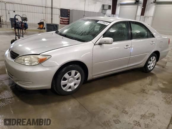 2004 Toyota Camry LE with VIN 4T1BE30K04U842943, listed as a Copart auction lot 80728825 with 213,176 mi miles and Clean title. Bid and sale history available at DreamBid. Image 1.