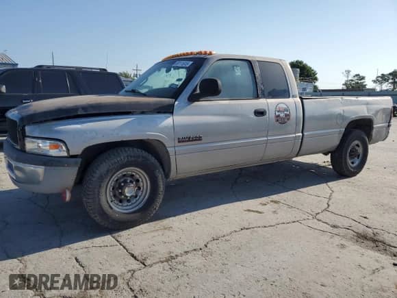1999 Dodge 2500 with VIN 1B7KC2367XJ513780, listed as a Copart auction lot 69111615 with 292,315 mi miles and Clean title. Bid and sale history available at DreamBid. Image 1.