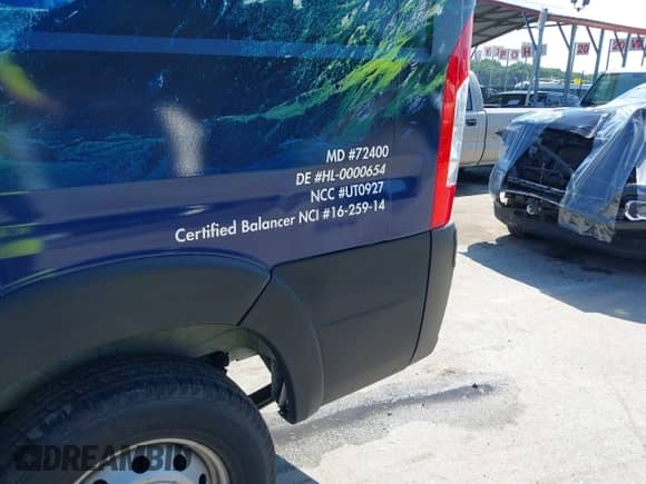 2019 Ram ProMaster Cargo with VIN 3C6TRVAG1KE555844, listed as a IAAI auction lot 42547330 with 102,176 mi miles and . Bid and sale history available at DreamBid. Image 18.