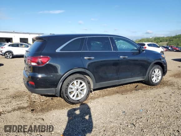 2019 Kia Sorento L with VIN 5XYPG4A36KG551251, listed as a Copart auction lot 84035255 with 93,491 mi miles and Salvage title. Bid and sale history available at DreamBid. Image 3.
