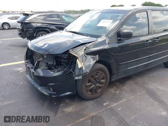 2014 Dodge Grand Caravan SE with VIN 2C4RDGBG5ER381162, listed as a IAAI auction lot 42833975 with 110,648 mi miles and . Bid and sale history available at DreamBid. Image 6.