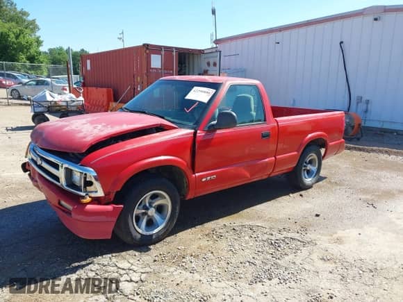 1994 Chevrolet S-10 с VIN 1GCCS14Z7R8204329, выставлен на аукционе IAAI как лот 42290880 с пробегом 241 483 миль миль и . История ставок и продаж доступна на DreamBid. Изображение 2.