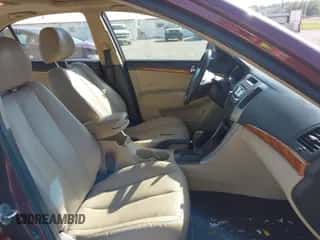 2010 Hyundai Sonata Limited z VIN 5NPEU4AF2AH628067, wystawiony jako IAAI lot #43322560 z przebiegiem 186 458 mil mil oraz . Historia ofert i sprzedaży dostępna na DreamBid. Obrazek 5.