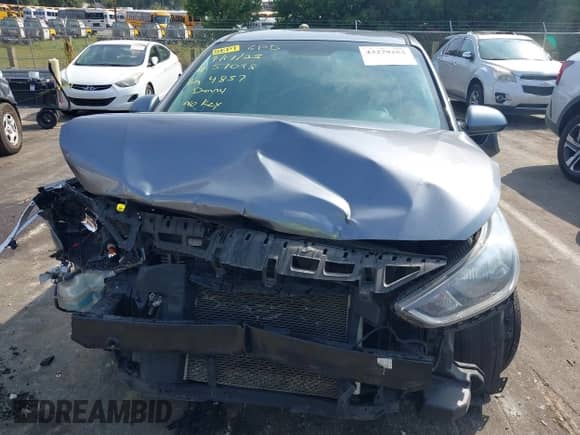 2018 Hyundai Accent SE z VIN 3KPC24A33JE024857, wystawiony jako IAAI lot #43279253 z przebiegiem 131 782 mil mil oraz . Historia ofert i sprzedaży dostępna na DreamBid. Obrazek 13.