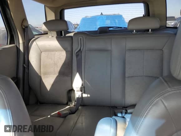 2005 Saturn VUE z VIN 5GZCZ53445S845135, wystawiony jako Copart lot #74524534 z przebiegiem 195 478 mil mil oraz Szkoda całkowita • Salvage title. Historia ofert i sprzedaży dostępna na DreamBid. Obrazek 10.