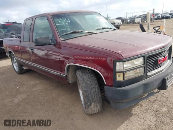 1996 GMC Sierra 1500 z VIN 2GTEC19R8T1553685, wystawiony jako IAAI lot #41503682 z przebiegiem 238 634 mil mil oraz . Historia ofert i sprzedaży dostępna na DreamBid. Obrazek 1.