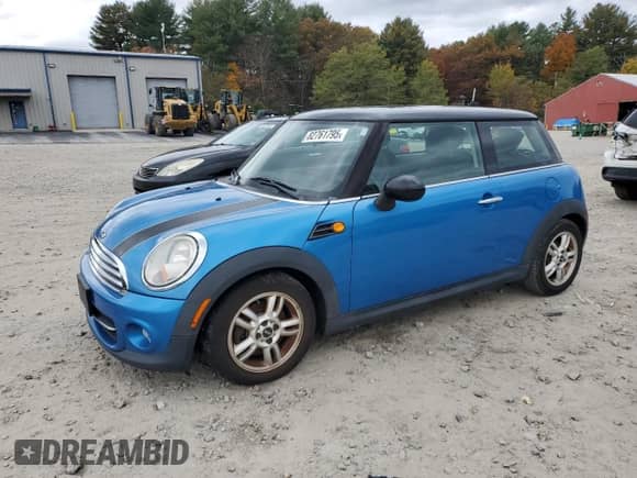 2012 MINI Hardtop с VIN WMWSU3C58CT255114, выставлен на аукционе Copart как лот 82761795 с пробегом 147 495 миль миль и Чистый • Clean title. История ставок и продаж доступна на DreamBid. Изображение 1.