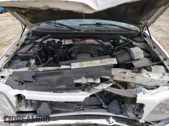 2002 Ford F-150 XLT с VIN 1FTRW08682KC80529, выставлен на аукционе Copart как лот 37546994 с пробегом 159 980 миль миль и Списание • Salvage title. История ставок и продаж доступна на DreamBid. Изображение 12.