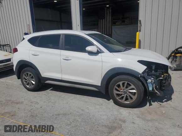 2017 Hyundai Tucson Sport с VIN KM8J33A2XHU456827, выставлен на аукционе Copart как лот 61825225 с пробегом 138 815 миль миль и Списание • Salvage title. История ставок и продаж доступна на DreamBid. Изображение 4.
