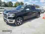 2019 Ram 1500 Laramie с VIN 1C6SRFRT7KN542739, выставлен на аукционе Copart как лот 71394425 с пробегом 137 961 миль миль и Списание • Salvage title. История ставок и продаж доступна на DreamBid. Изображение 1.