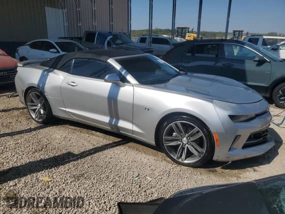 2017 Chevrolet Camaro 1LT z VIN 1G1FB3DS1H0201878, wystawiony jako Copart lot #84748185 z przebiegiem 119 357 mil mil oraz Czysty tytuł • Clean title. Historia ofert i sprzedaży dostępna na DreamBid. Obrazek 4.