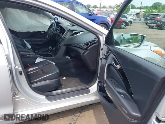 2014 Hyundai Azera Limited with VIN KMHFH4JG0EA396451, listed as a IAAI auction lot 42493447 with 166,810 mi miles and . Bid and sale history available at DreamBid. Image 5.