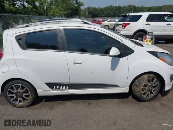 2013 Chevrolet Spark LT с VIN KL8CF6S92DC504296, выставлен на аукционе IAAI как лот 42864413 с пробегом 128 527 миль миль и . История ставок и продаж доступна на DreamBid. Изображение 13.