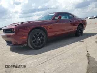 2022 Dodge Challenger SXT with VIN 2C3CDZAG6NH185289, listed as a Copart auction lot 63963015 with 42,106 mi miles and Clean title. Bid and sale history available at DreamBid. Image 1.