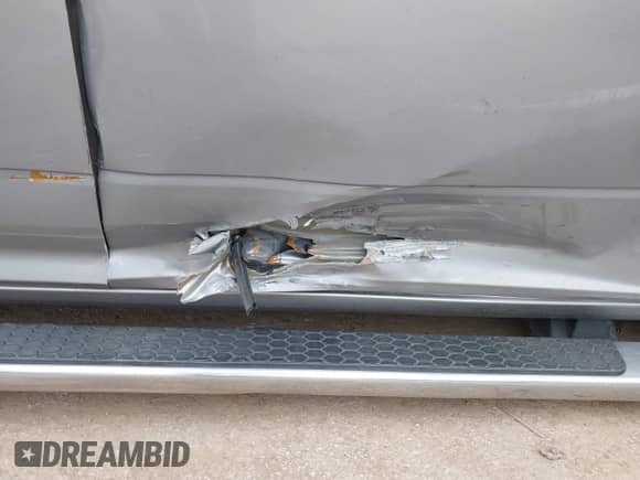 2019 Ram 1500 SLT с VIN 1C6RR7TT8KS702867, выставлен на аукционе IAAI как лот 41575758 с пробегом 108 807 миль миль и . История ставок и продаж доступна на DreamBid. Изображение 6.