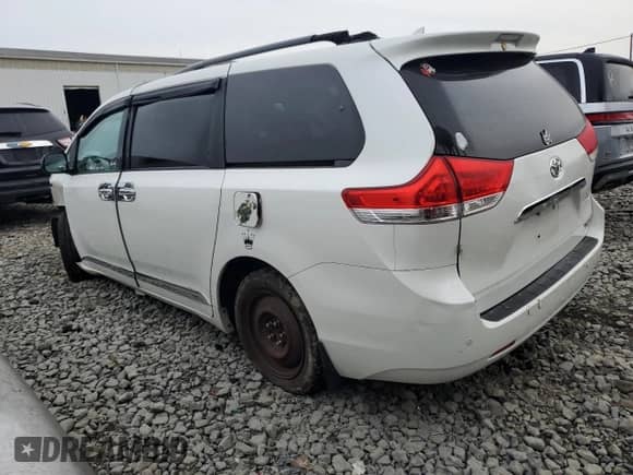 2011 Toyota Sienna XLE with VIN 5TDDK3DC6BS013515, listed as a Copart auction lot 84168845 with 258,883 mi miles and Salvage title. Bid and sale history available at DreamBid. Image 2.