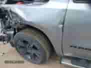 2022 Ram 1500 Big Horn z VIN 1C6RREFT2NN253608, wystawiony jako IAAI lot #42020587 z przebiegiem 44 509 mil mil oraz . Historia ofert i sprzedaży dostępna na DreamBid. Obrazek 19.